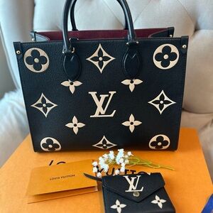 🖤🤍SOLD🖤SOLD🖤